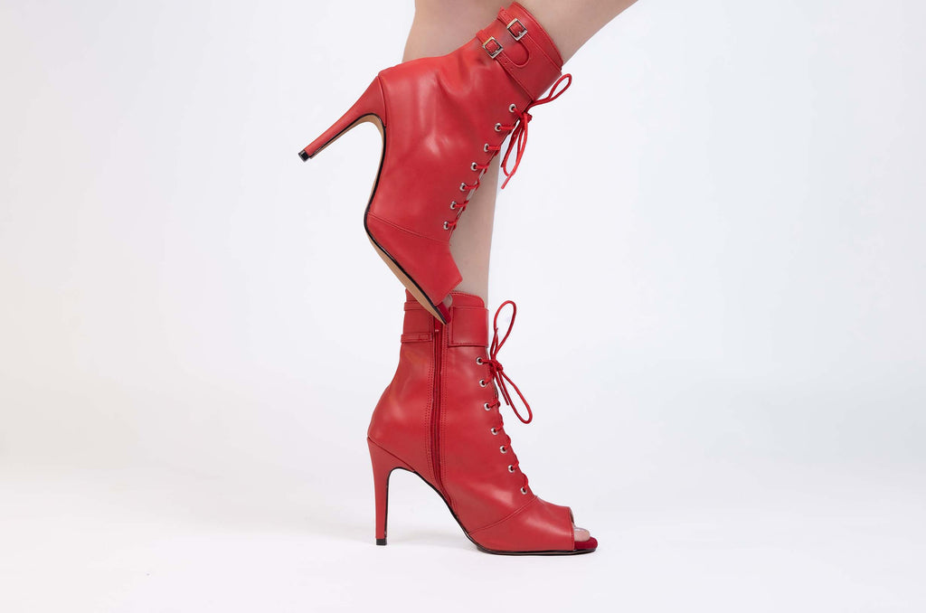 Madona Rojo - Stock