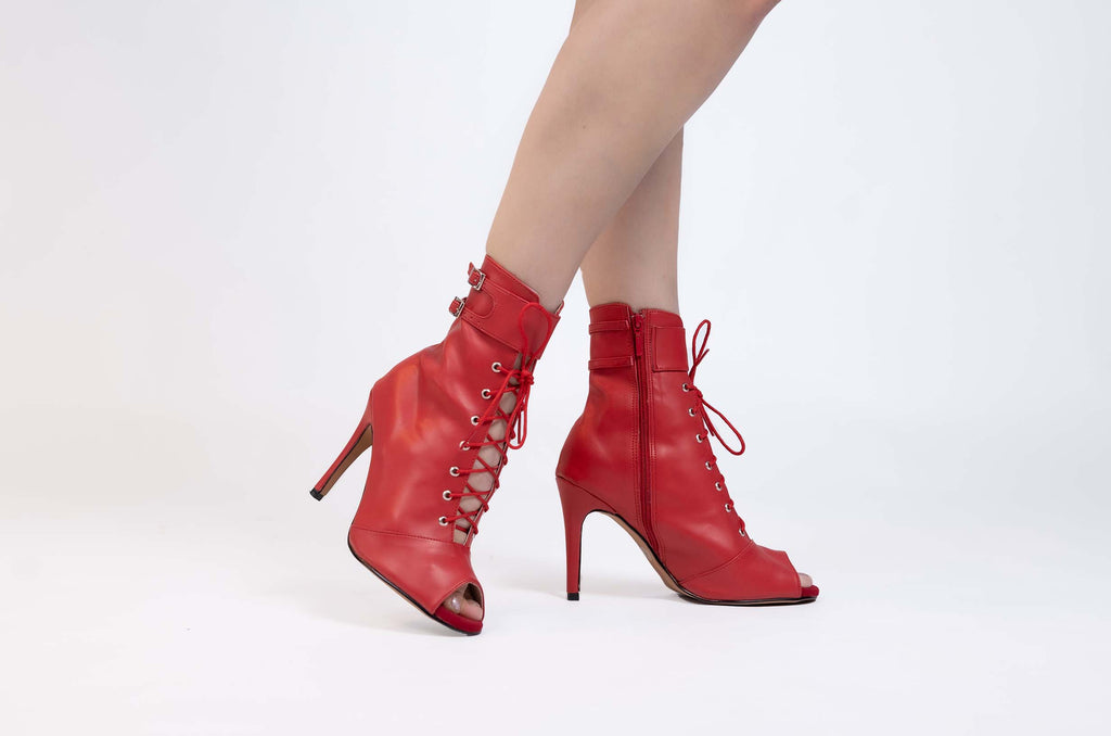 Madona Rojo - Stock