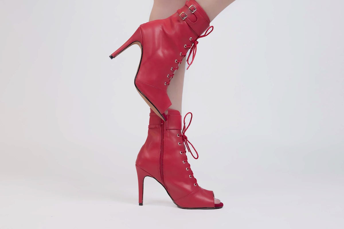 Madona Rojo - Stock