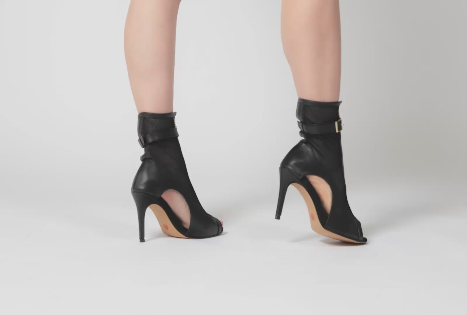 Mysthique Matte Negro - Pre-Orden